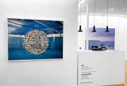 Group show, vue d'exposition des oeuvres de Georges Rousse et Vincent Fournier, Galerie Claire Gastaud - Clermont-Ferrand