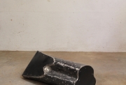 Roland Cognet, Acacia, 2016, acier et orme, 39 x 36 x 79 cm